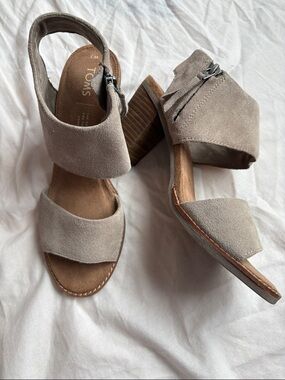 Toms Taupe Suede Ankle-Cuff Sandals